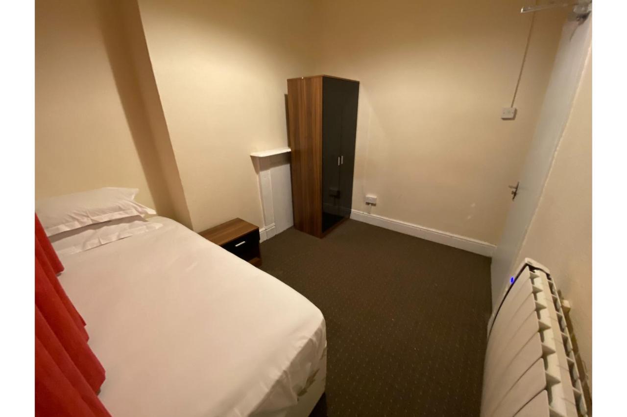 Newport Lodge Екстериор снимка